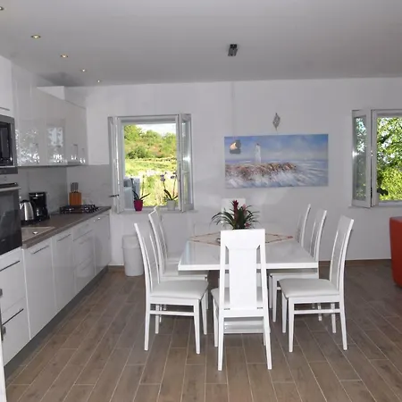 Nyaraló Mambo Mlini